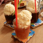 キッチン＆コーヒーCACTUS - カクタス、フロート全種類！！手前から紅茶、コーヒー、コーラ