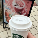 スターバックス・コーヒー - ドリンク写真:「アイスブリュードコーヒー Tall」432円税込み♫
