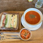 やさいパンのみせ まちのカフェVIVO - 
