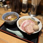 松戸中華そば 富田食堂 - 料理写真: