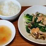 わかば食堂 - 15.02.04【重慶飯店別館 岡田和久シェフ】燻製琉華豚とターツァイの炒め・中華風ミネストローネ