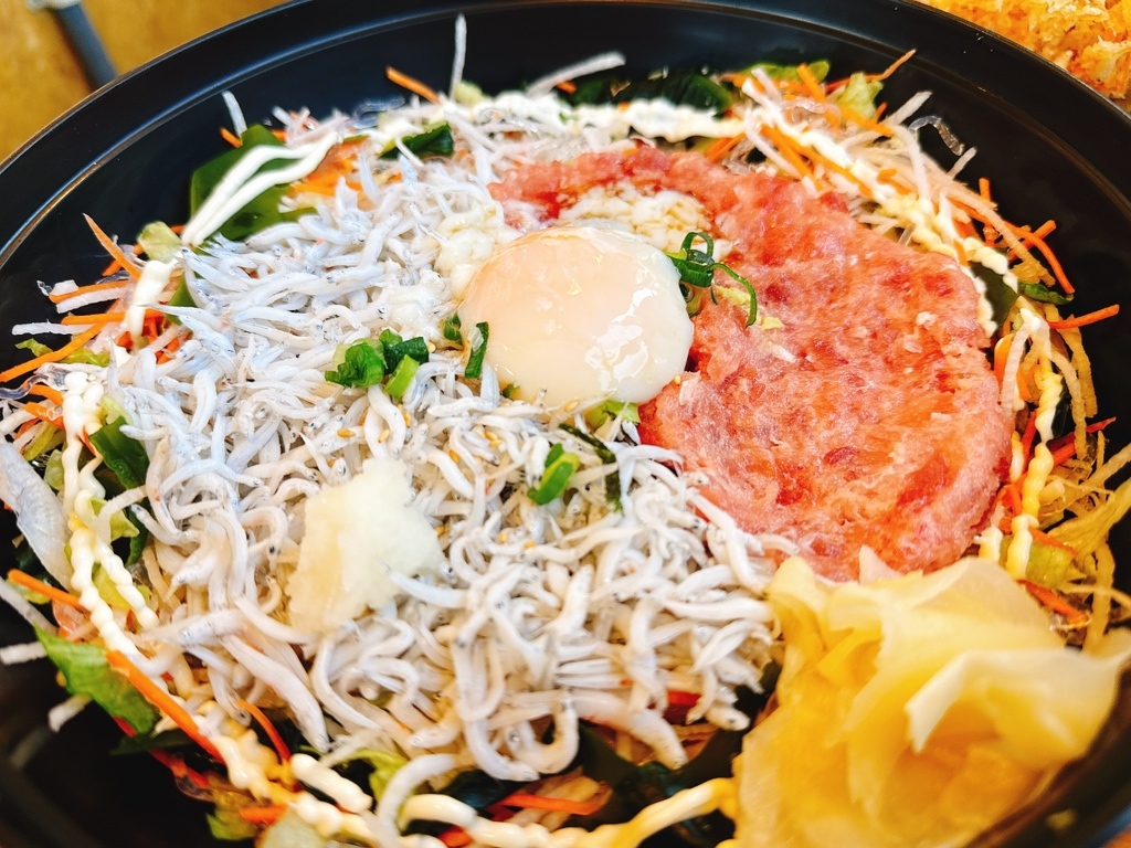 海鮮 丼 とびっちょ 本店