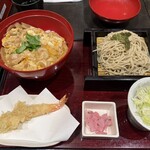 家族亭 - 料理写真:親子丼セット　（アプリクーポン海老天ぷら付き）