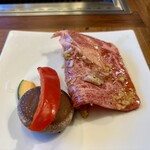 ぴょんぴょん舎 - 「黒毛和牛上ロース」（2,420円）