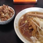 Kaien - ラーメン＋コロチャー丼（¥550＋350）