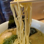 鶏そば  ムタヒロ - プリッとした多加水中細麺