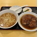 徳記 - 豚足そば 1150円