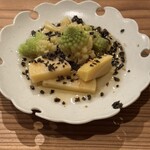 焼鳥高しま - ロマネスコとタケノコ