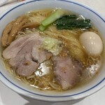 らぁ麺 すぎ本 - 後日塩もトライ、ニンニク効いてて美味！