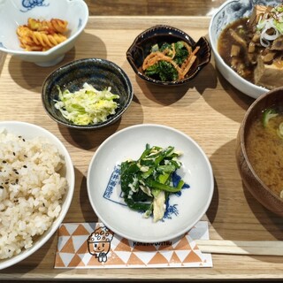 八満食堂 コレコウジツ_0