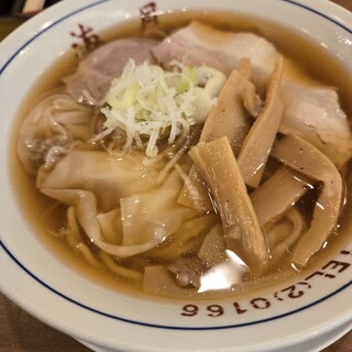 ワンタンメンの満月_1