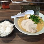 横浜家系ラーメン 魂心家 - 