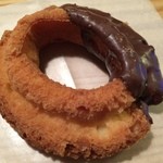 セブンイレブン - チョコオールドファッション。予想以上にサックリとした仕上がりになっています。