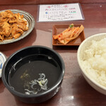 冷めんの店 たかひ - ランチ Aセット ¥220
ホルモン ¥490