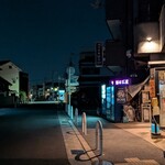 麺や而今 - 南から撮影