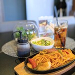 Life's Lounge cafe - 