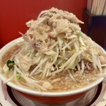 ラーメン二郎 - 「小ラーメン」（1,000円）、「ヤサイ、アブラ」