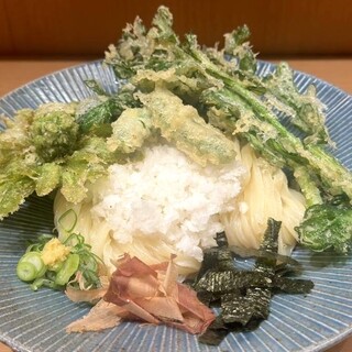 【春限定】春野菜3種の天ぷらぶっかけうどん(冷)