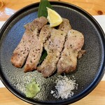爐端 炎 橫濱店 - 岐阜縣產的美味豬肉