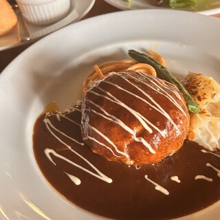 カルネジーオ ウエスト_2