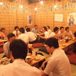 曙町 場内酒場 - 最大３５名収容のお座敷。昔懐かし雰囲気にお酒もすすみます。