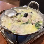 中国家常菜 祥龍房 - Day1 : ■野菜中華鍋 白湯スープ ￥980