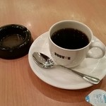 ドトールコーヒーショップ - ブレンドコーヒー220円