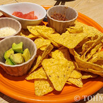 旨唐揚げと居酒メシ ミライザカ - 4種ディップの絶品ナチョス