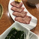 炭火焼肉 牛和鹿 - 
