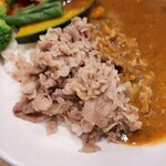 モジャカレー - トッピングのビーフ！