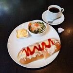 ユートピア - 料理写真:●ホットコーヒー　500円

●モーニングセットB　＋380円
名物　チーズのせホットドッグ
（美濃ヘルシーポーク使用）

合計　880円

■つぶし玉子（クラッシュエッグ）は
　茶碗蒸しと変更可能