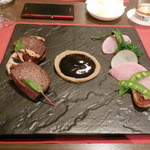 ビストロ ブルゴーニュ - 葉山牛腿肉のロティ　ソースヴァンリュージュ