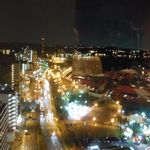 ビストロ ブルゴーニュ - 一際輝くのはかき小屋の灯