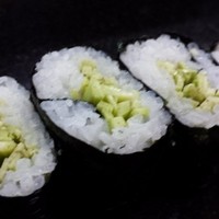 冨すし - わさび巻き