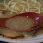 山中製麺所 - 豚骨ラーメンのスープ