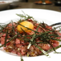 焼肉 ジャンボ はなれ - ぶつ切りローストビーフ