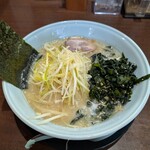 ラーメンショップ〇化 - ネギラーメン+わかめ