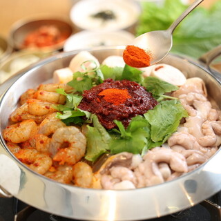韓国鍋『ナッコプセ』が登場！韓国料理食べ放題セットプランが◎