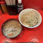 ラーメン二郎 - つけ麺小、にんにく少なめ、アブラ