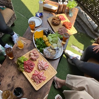 都会の真ん中で“準備も片付けもいらない”BBQパーティーも叶います！