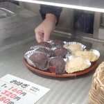 のだや餅舗 - おはぎ 各￥160－