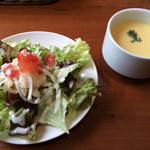 Cucina KAMEYAMA - ランチのサラダとスープ