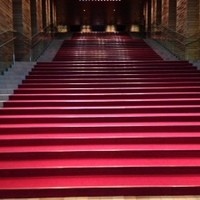ラ・フェット ひらまつ - フェスティバルホール正面玄関の広～い階段♫