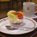 コーヒーサロンタカセ - 料理写真:DXプリン@税込530円、モーニングコーヒー@税込270円