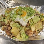 あじと - ✅肉玉そば¥880&大葉¥110&チーズ¥165
☑️ホルモン焼きそば¥1.430
　※後会計、現金のみ