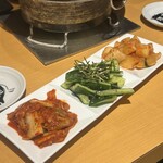 大衆炭火焼肉ジンギスカン ホルモン酒場 風土. - 