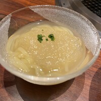 士士 - 