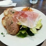 ビストロ カランコロン