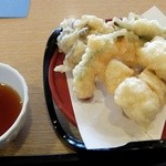 和食レストランとんでん - 白子の特選鮨と北海道そば（天ぷら）