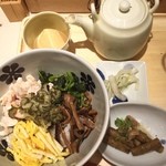 だし茶漬け えん 新宿小田急エース店 - 胃腸炎なのでランチは「鶏飯風だし茶漬け」♡